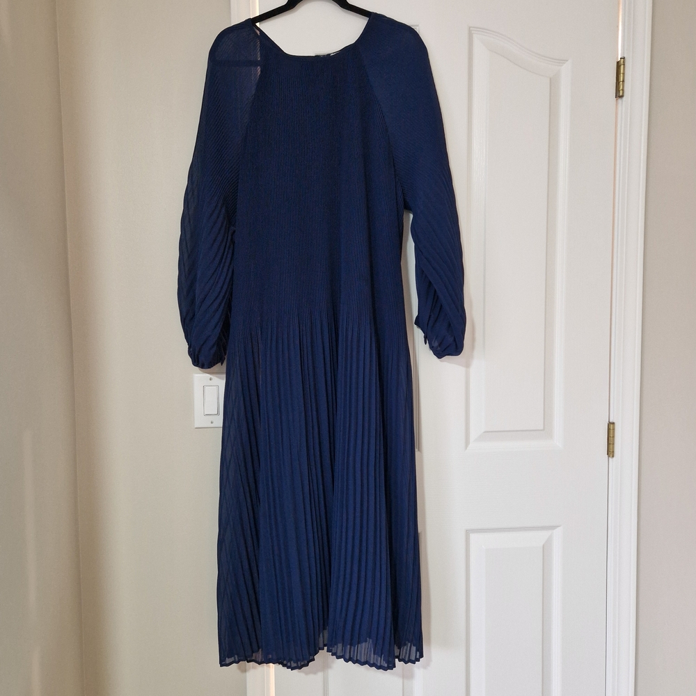 Elegant Navy Blue Maxi Dress